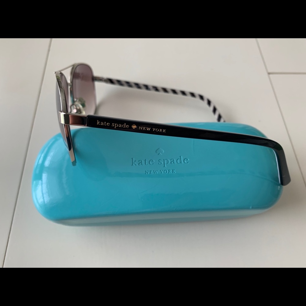 Kate Spade Blossom Sunglasses w/ Case - Silver - Picture 4 of 10